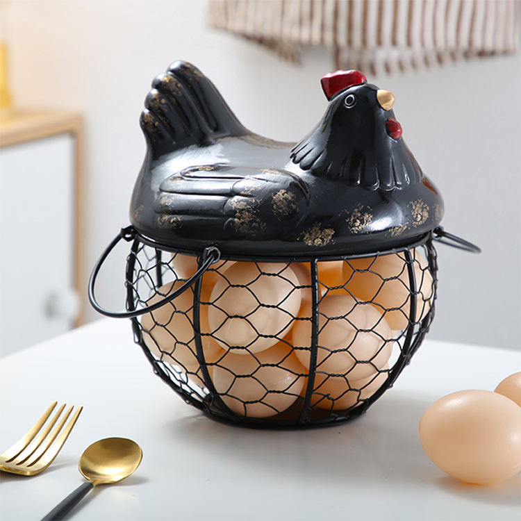 Porte-œufs créatif en fil de fer en forme de poule